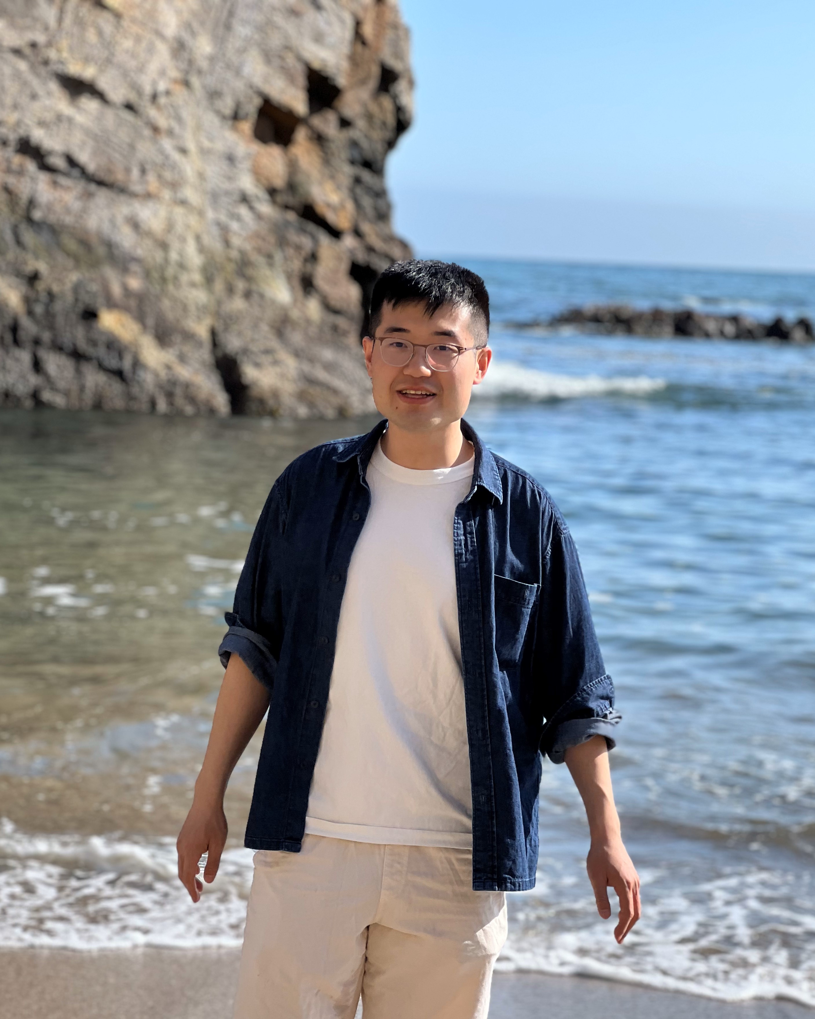 Ziyu Wang (汪子俞)